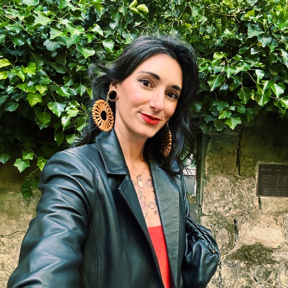 Meet your Posher, Marissa